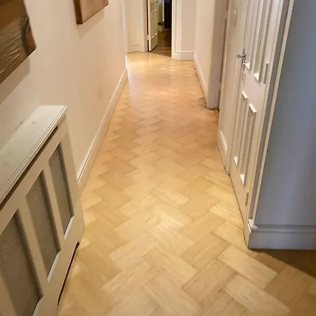 Modern 3 Bedrooms Near Dundrum 아파트 더블린